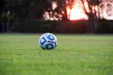 U17女篮世界杯：西班牙惨败，澳大利亚大胜，中国女篮晋级八强（配图示意）